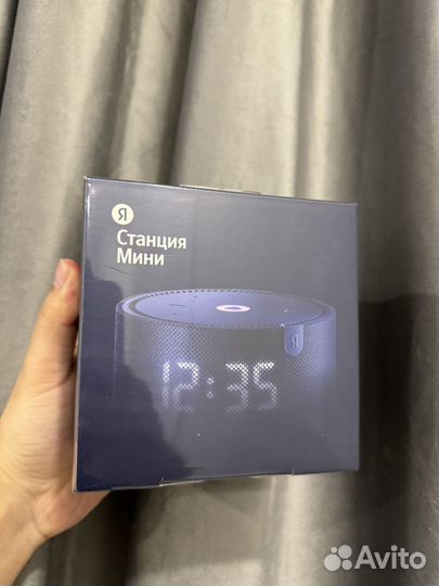 Яндекс станция Алиса мини 2 с часами