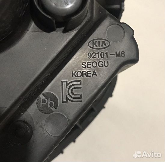 Оригинальная фара Kia Cerato 92101M6200