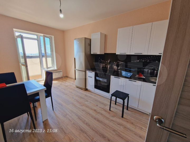 3-к. квартира, 79 м², 14/23 эт.