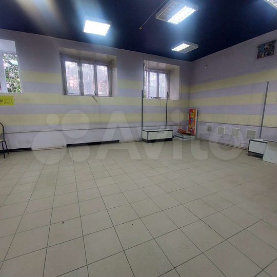 Торговая площадь, 35 м²