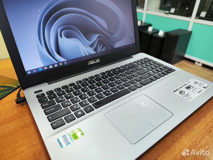 Мощный asus 15.6