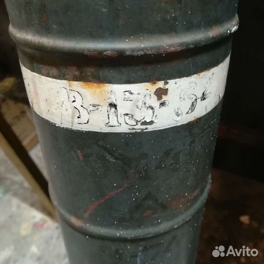 Железный тубус, кофр. Возможно от чего то военного