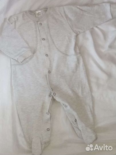 Много вещей для мальчика от рождения до 6 мес