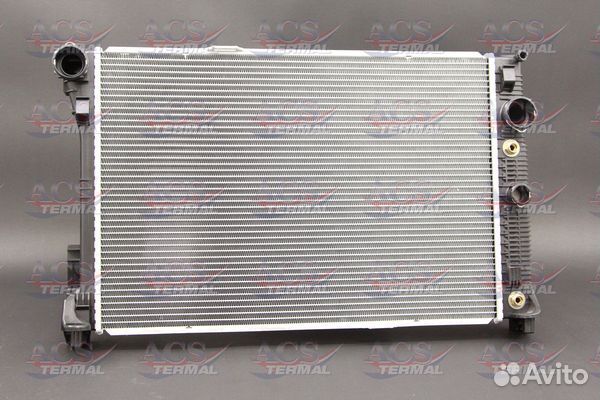 Радиатор охлаждения Мерседес W 204/212 +kl A 2,5-3