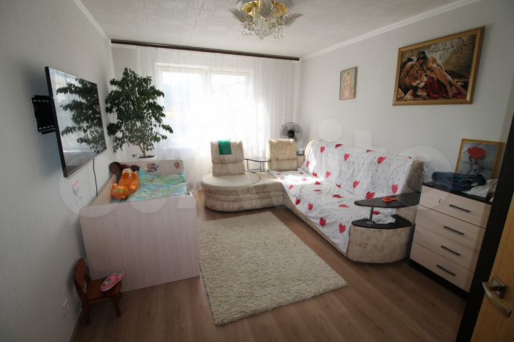 3-к. квартира, 73 м², 1/9 эт.