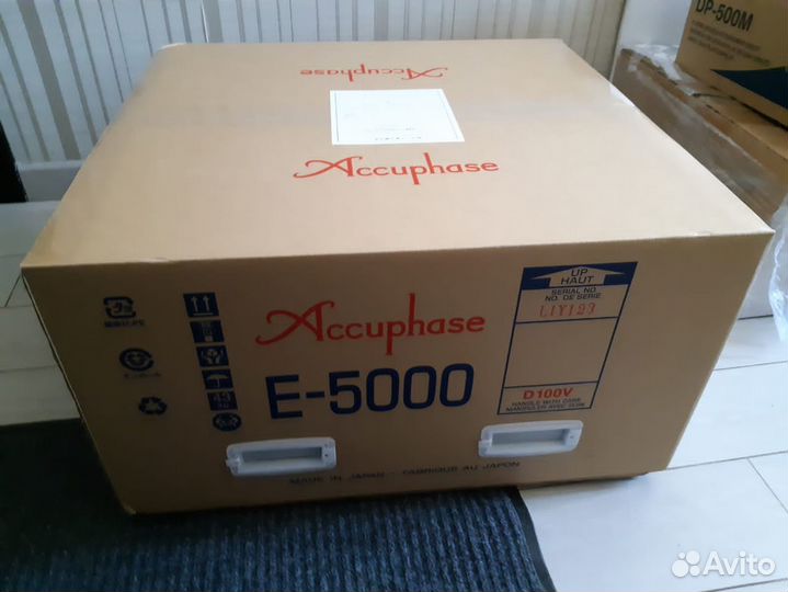 Accuphase E-800,E-370,E-470,E-460,E-600,E-280