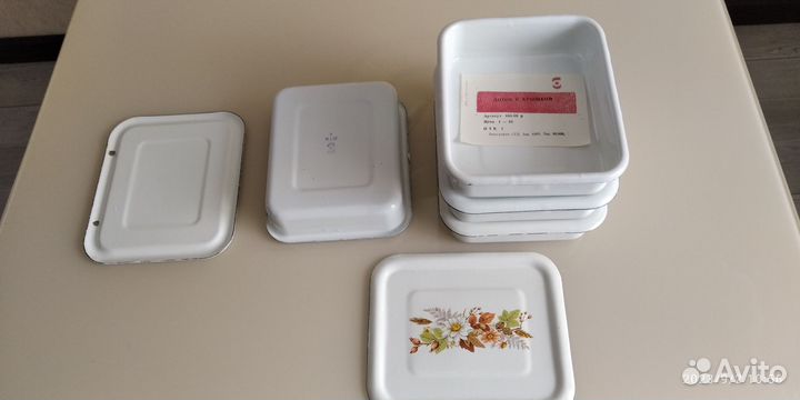 Бидон, миски и лотки эмалированные. СССР