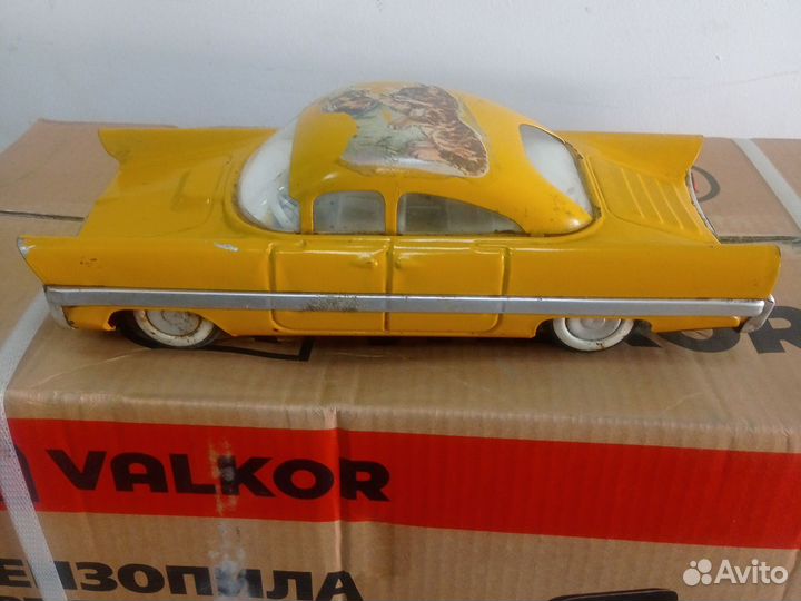 Игрушка машинка Чайка
