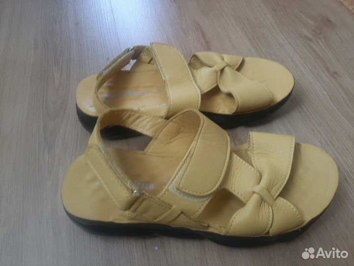Сандалии новые женские 37размер