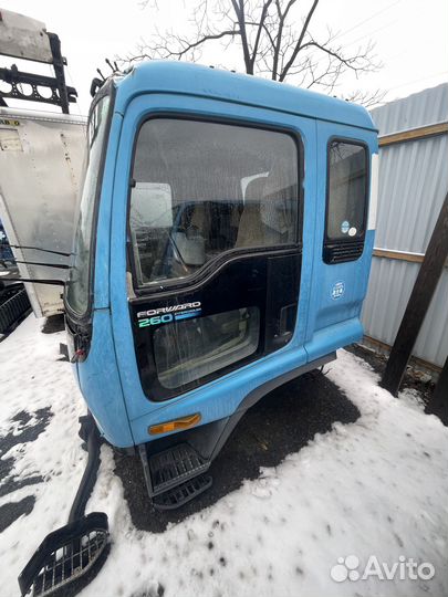 Кабина на isuzu Forward