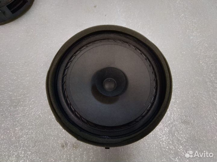 Динамик передней задней двери L200 Pajero Sport 3