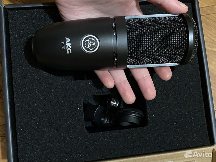 Микрофон AKG P120