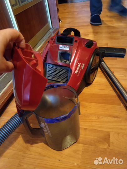 Пылесос Tefal compact power cyclonic