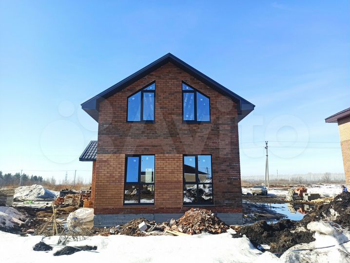 Коттедж 130 м² на участке 6 сот.