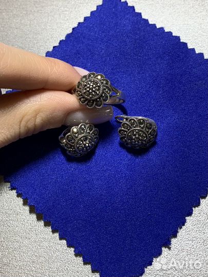 Набор украшений из серебра