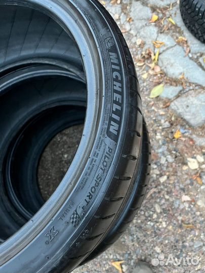 Michelin Pilot Sport 4 255/35 R19