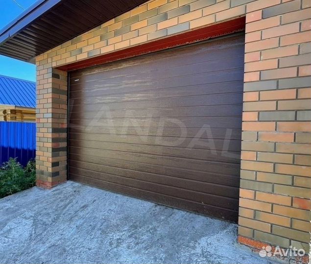 Гаражные секционные ворота