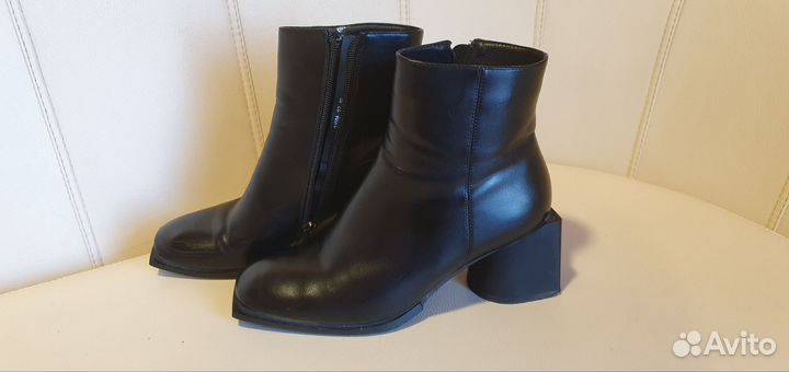 Ботинки женские