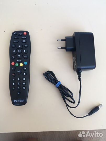 Ресивер триколор GS B520