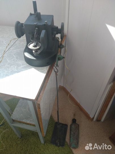 Скорняжная машинка