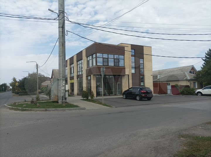 Торговая площадь, 180 м²