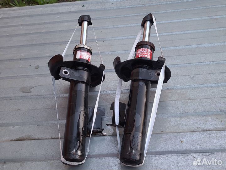 Амортизаторы передние mazda 3 bk