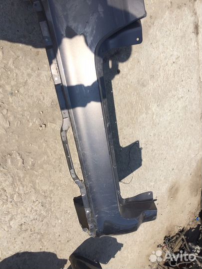 Задний бампер LADA granta лифтбэк цвет кориандр