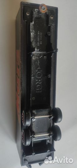 Corgi toys тягач Вольво