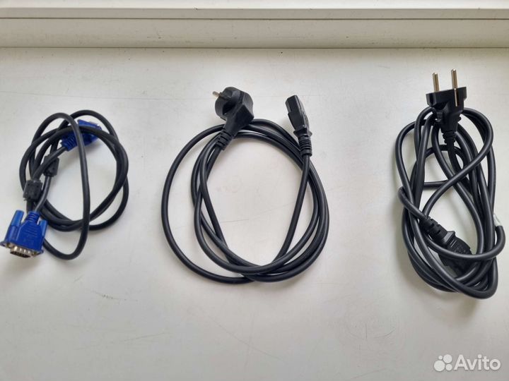 Кабель VGA, Кабель питания блока