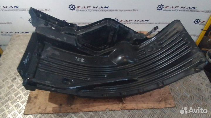 Подкрылок левый Man Tgl