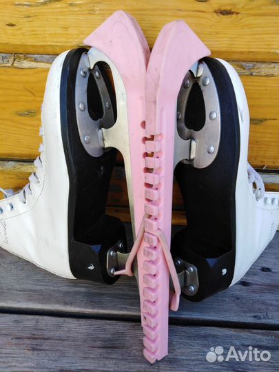 Коньки фигурные
