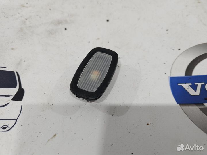 Плафон подсветки Mercedes Glc-Class C253