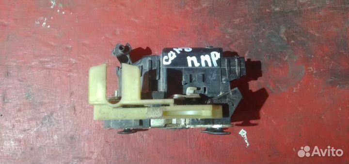 Сандеро замок двери передний правый Sandero 1