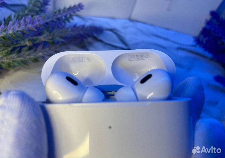 Новый год с Apple Watch и AirPods в комплекте