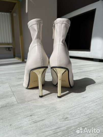 Ботильоны белые zara 37