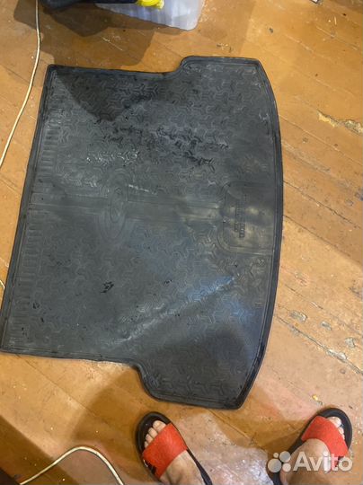 Полик на чери