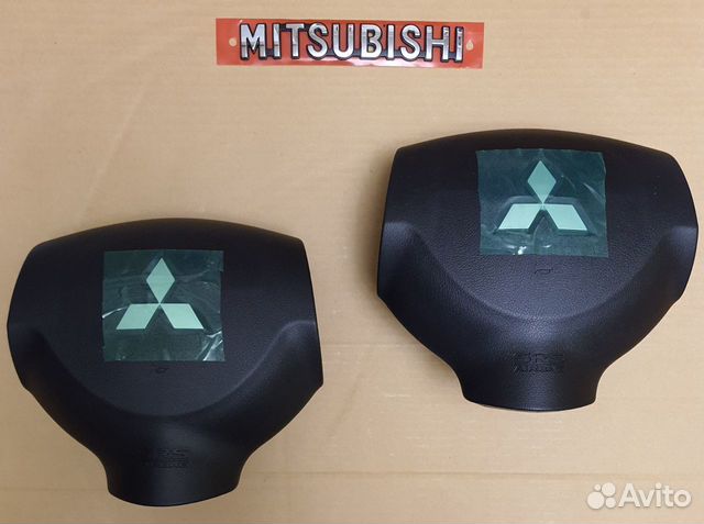 Новая подушка руля 7030A263XA Mitsubishi Оригинал