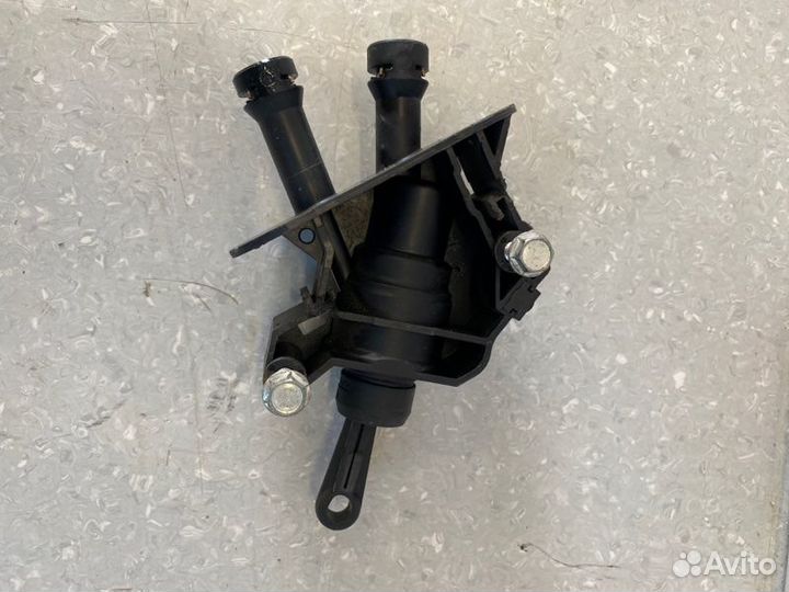 Главный цилиндр сцепления Ford Fusion 1.4