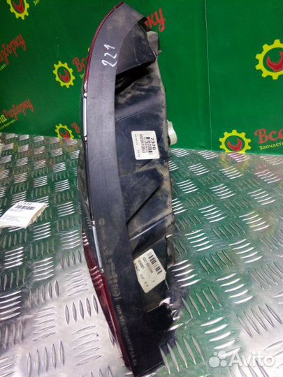 Фонарь задний левый Mercedes W221