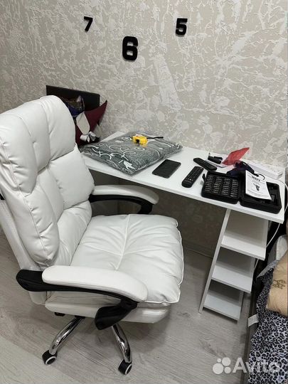 Офисное компьютерное кресло