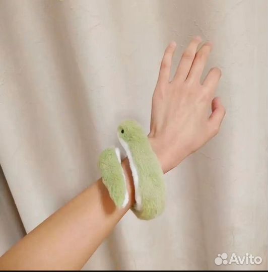 Змея плюшевая