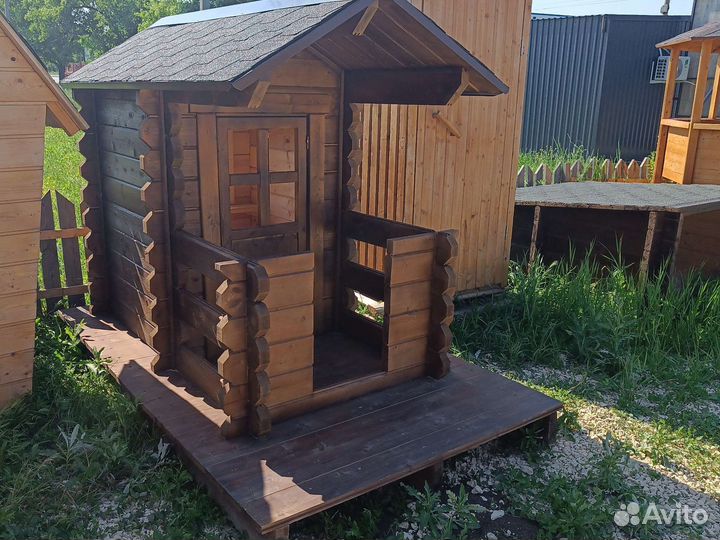 Детский деревянный домик