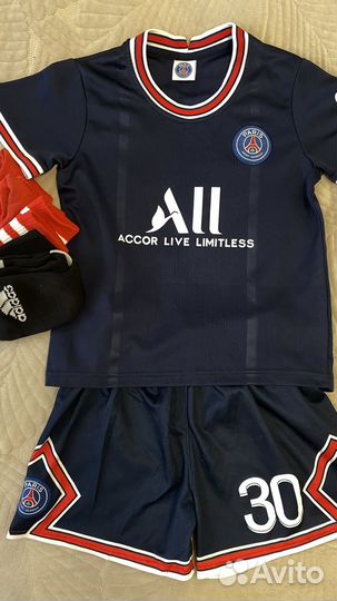 Детская футбольная форма +гетры в подарок