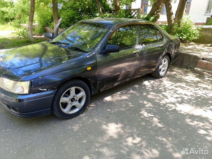 Nissan Bluebird 2.0 AT, 1997, 200 000 км