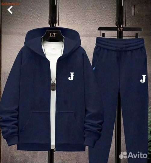 Спортивный костюм