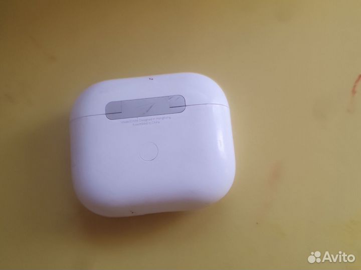 Беспроводные наушники apple airpods