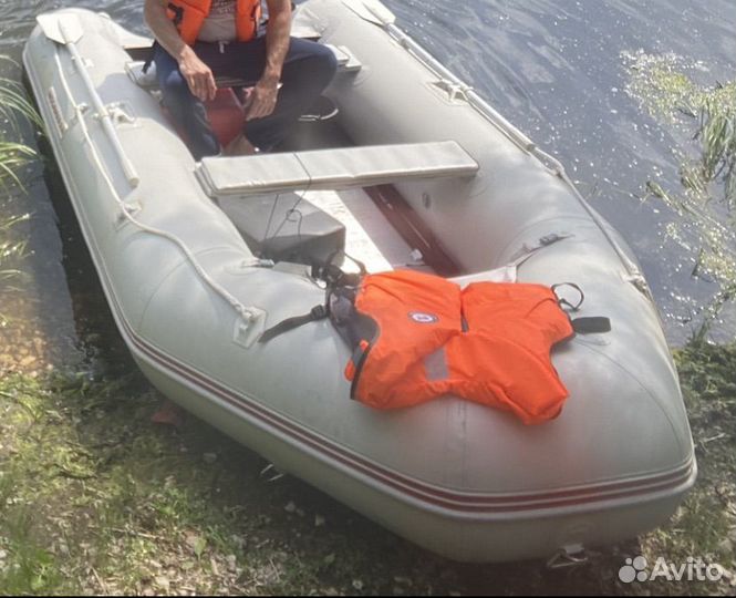 Продам лодку пвх с мотором