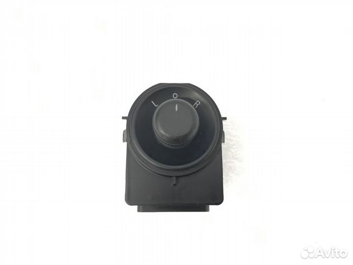 Блок управления зеркалами передний левый Chevrolet