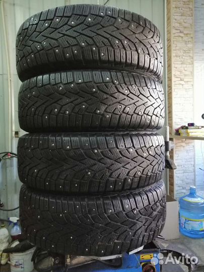 Gislaved NordFrost 100 SUV 215/65 R16
