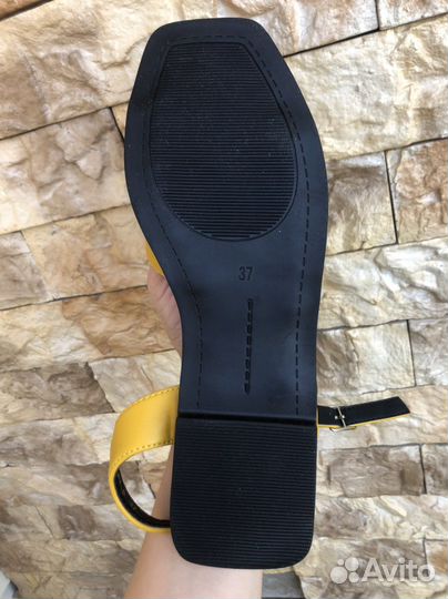 Сандалии женские 37 размер новые